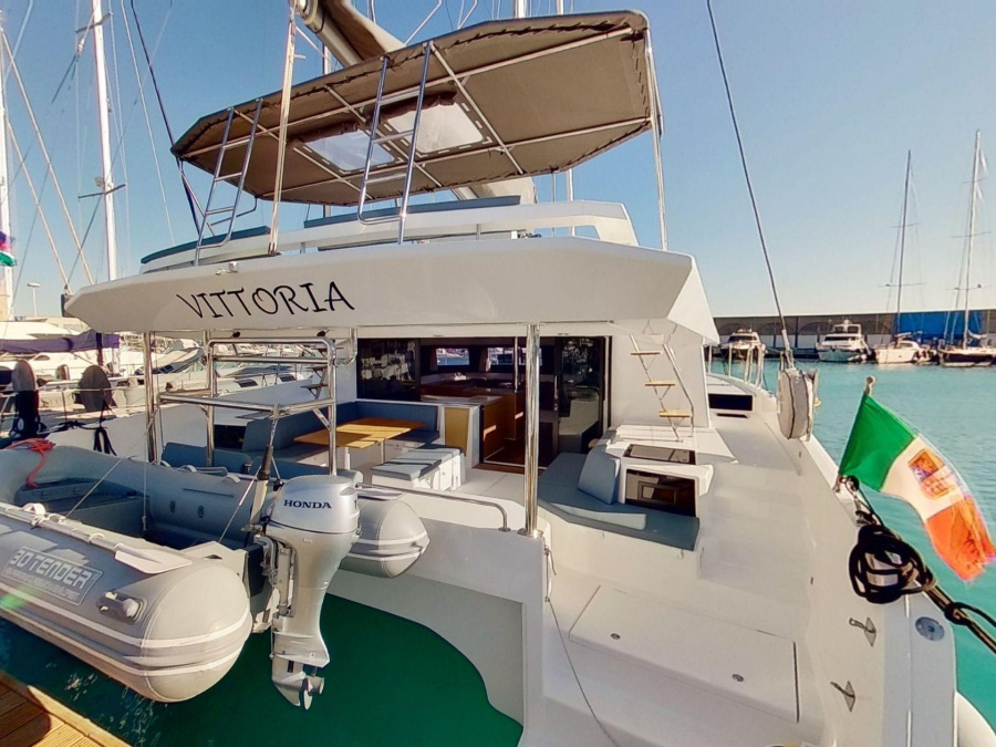 Photo #1 - Dufour Catamaran 48 4c+5h (Vittoria) in Marina Golfo - 15806