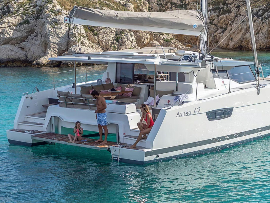 Photo #1 - Fountaine Pajot Astrea 42 (Bollinger) in Marina Golfo - 23199