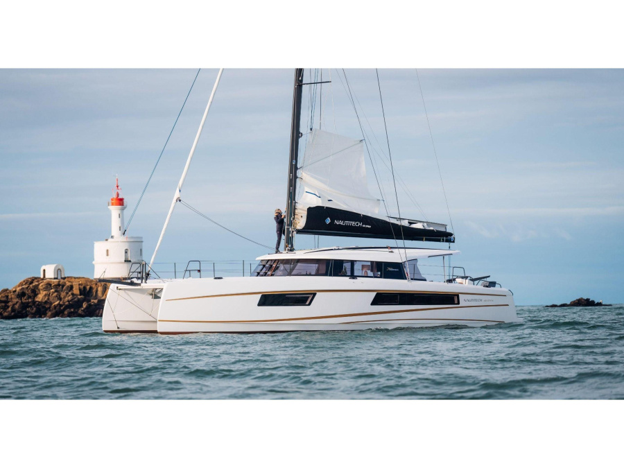 Photo #1 - Nautitech 48 Open (Xenial 2.0) en Olympic Marina - 65778