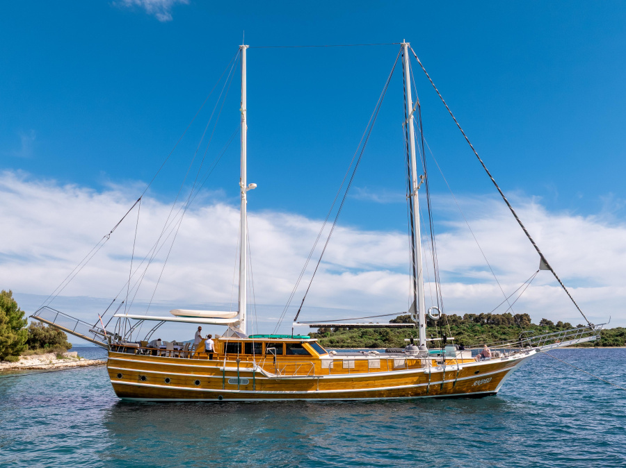 Photo #1 - Gulet Anđeo (Anđeo) in ACI Marina - 63825