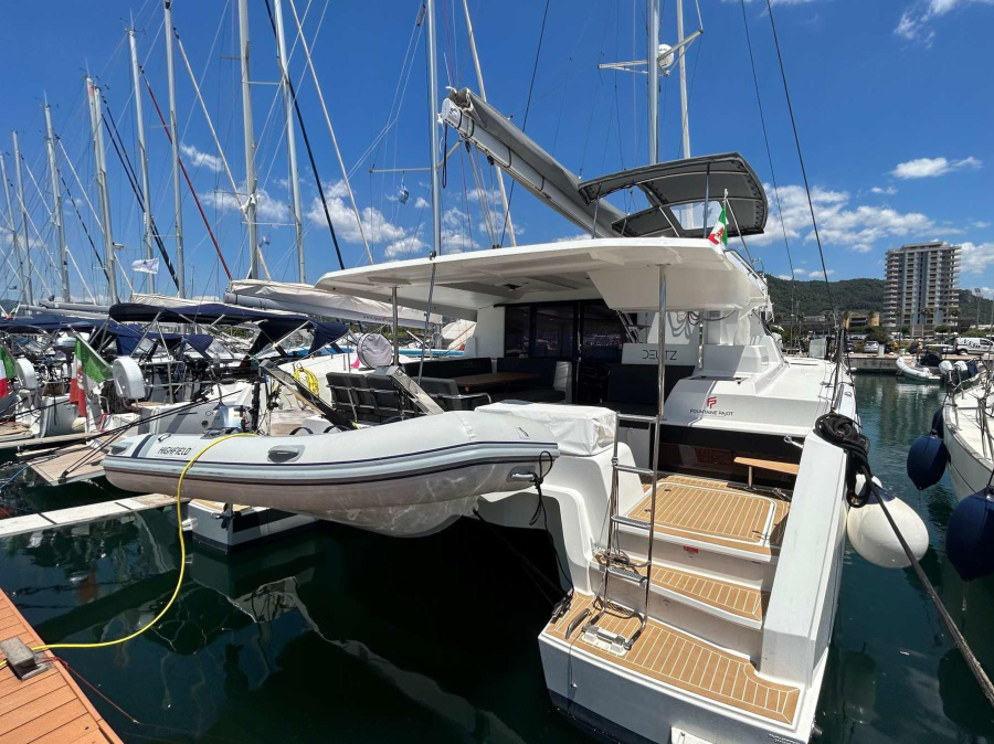 Photo #1 - Fountaine Pajot Astrea 42 (Deutz) in Marina d'Arechi - 23425