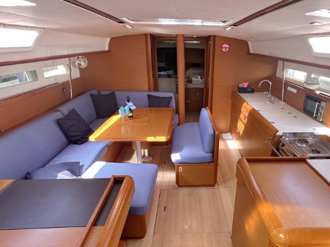 Interior image - 1