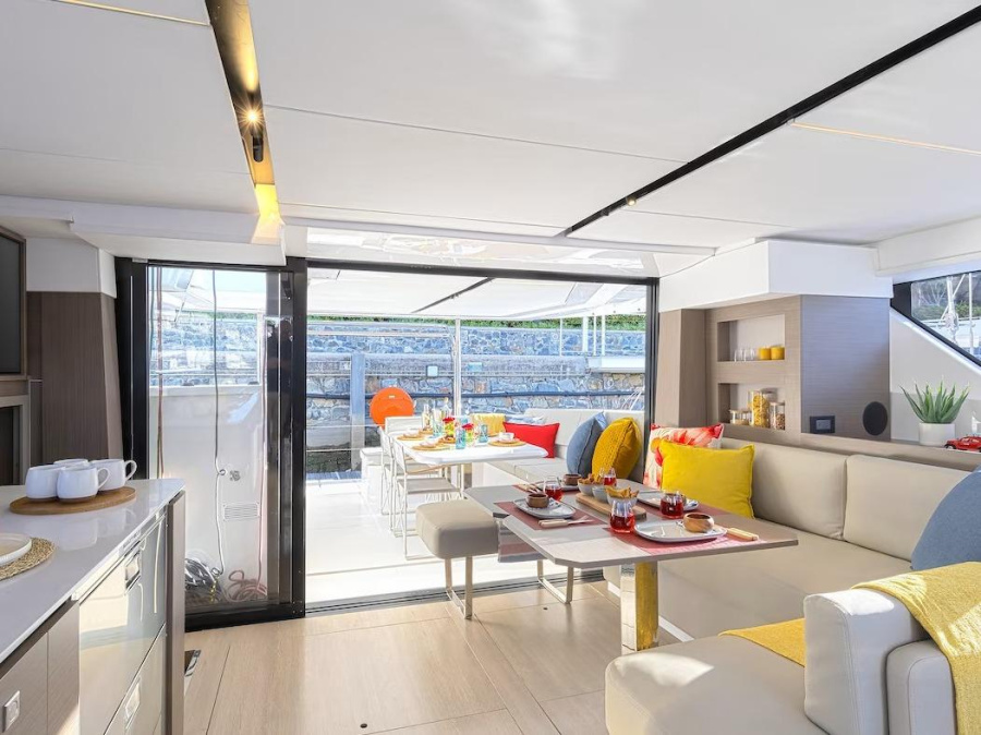 Interior image - 2