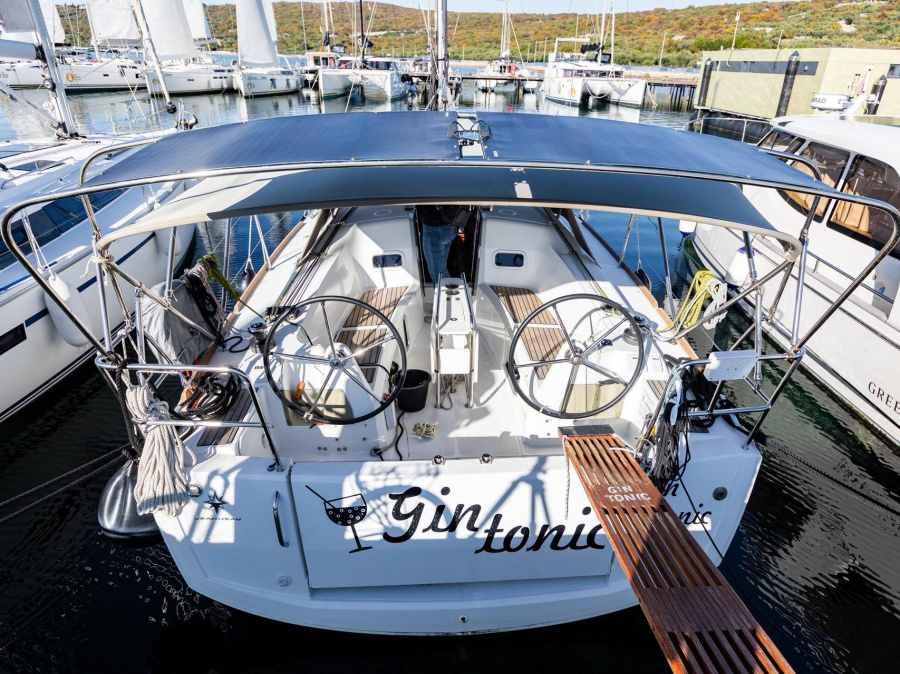 Photo #1 - Sun Odyssey 349 (Gin Tonic) in Marina Punat - 64846