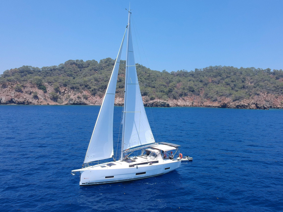 Photo #1 - Dufour 390 Grand Large (Joy 5) in Albatros Marina - 65751
