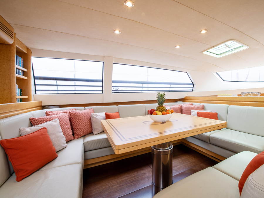 Interior image - 2