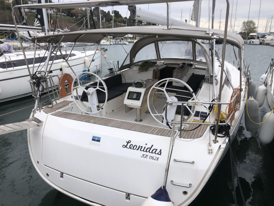 Main image - 0
