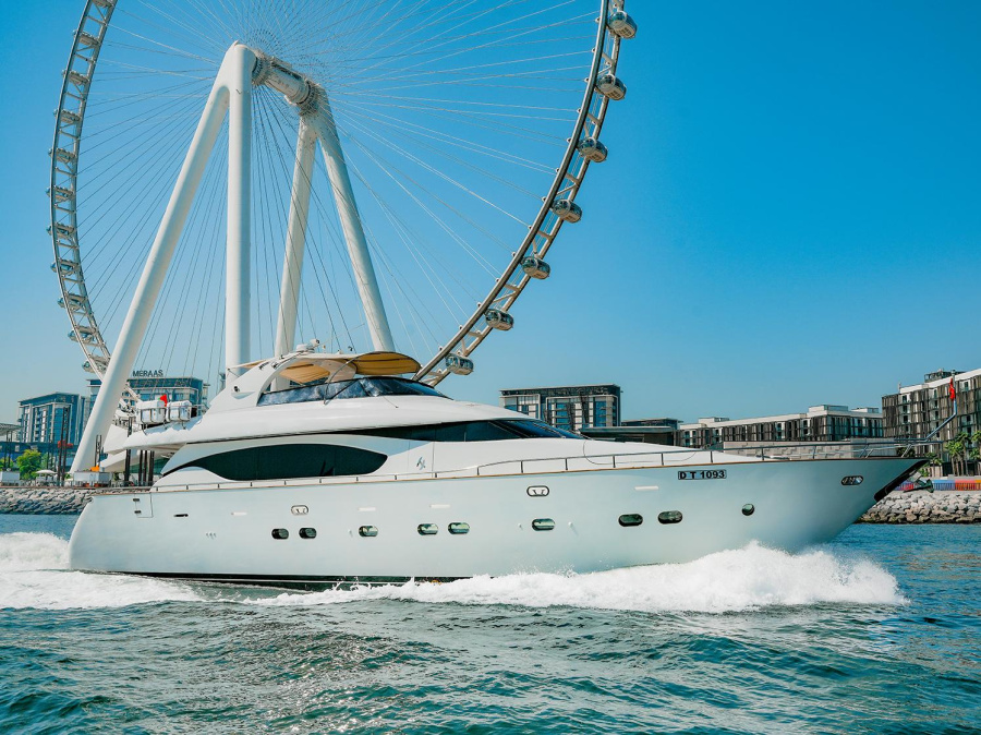 Photo #1 - Luxury Motor Yacht X12 (X12) en Harbour - 67638