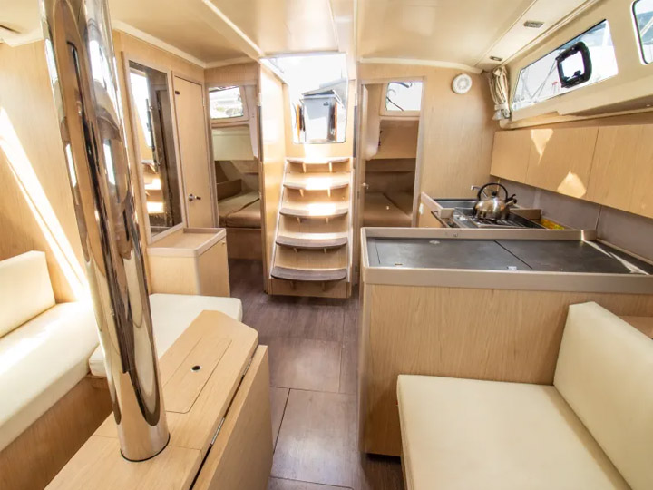 Interior image - 1