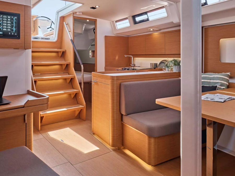 Interior image - 2