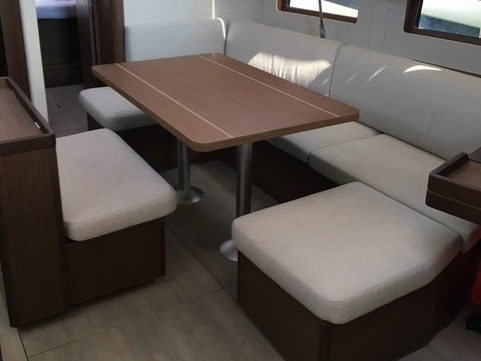 Interior image - 1