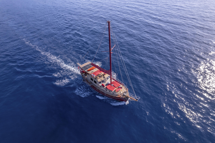 Le Rouge - 1