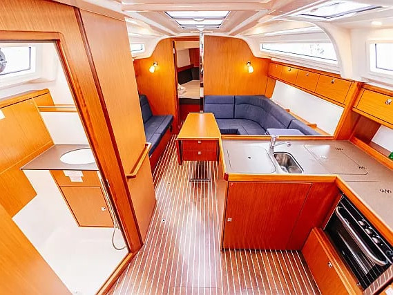 Interior image - 2