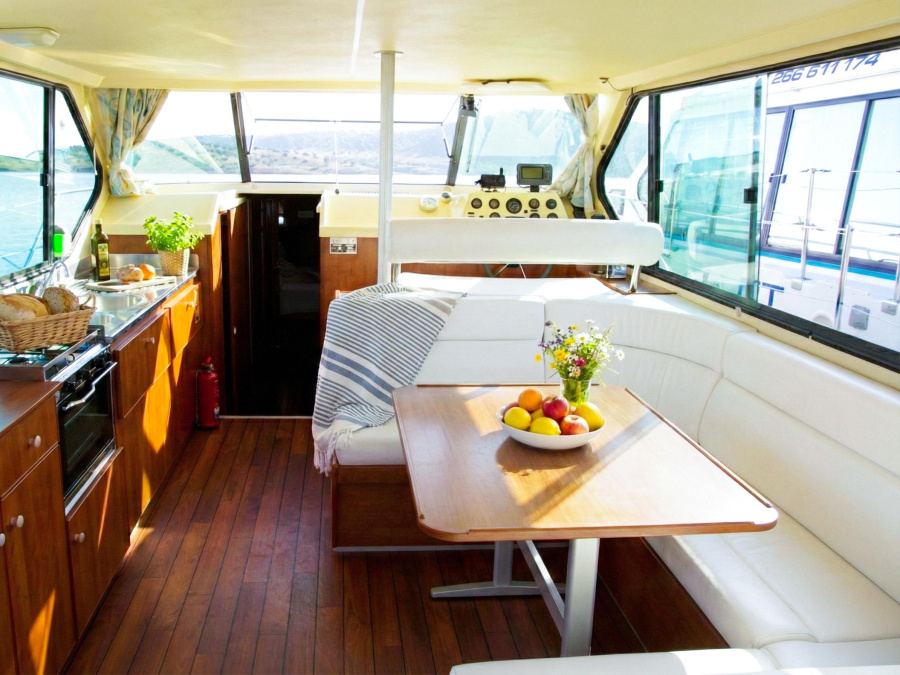 Interior image - 1