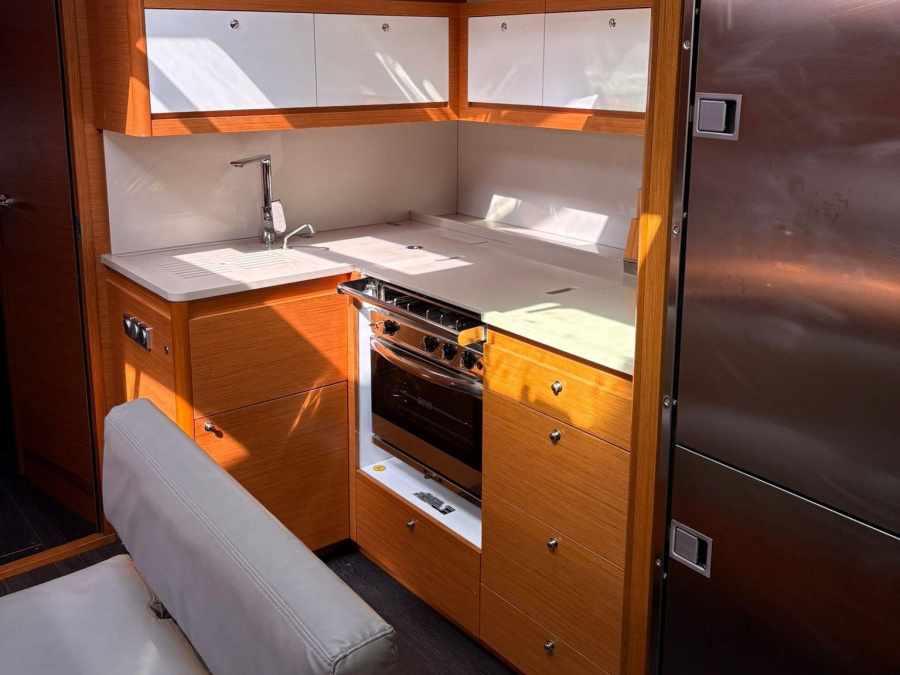 Interior image - 1