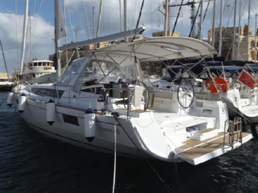 Photo #1 - Oceanis 48 (5 cab.) (WAYWARD PRINCE) en Marina - 67141
