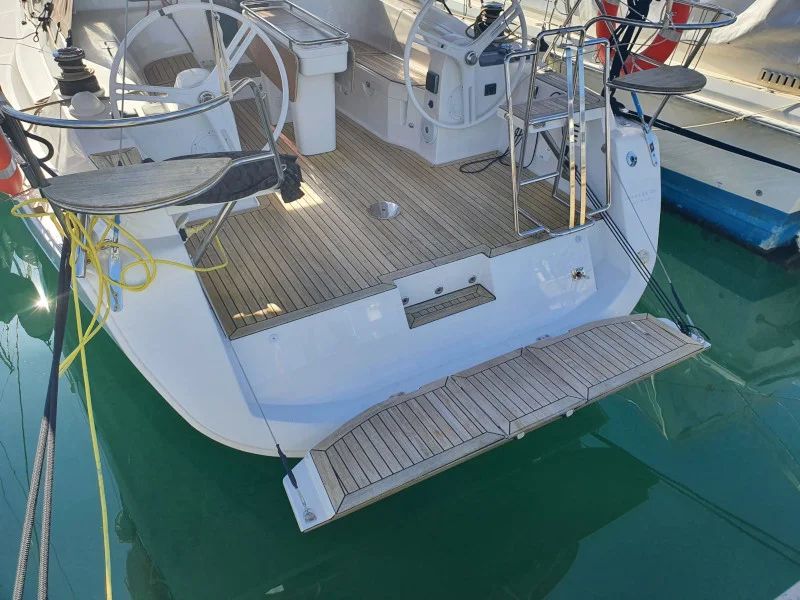 Photo #1 - Elan Impression 40 (2017.) (KARLETA) en Luka Baška Voda - 65683