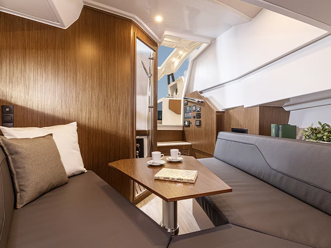 Interior image - 1