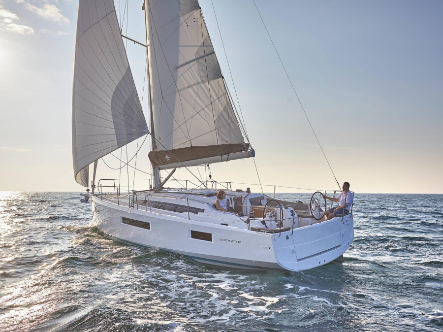 Photo #1 - Sun Odyssey 410 (3 cab.) (JIMMY) in Port de Bormes-les-Mimosas - 67168