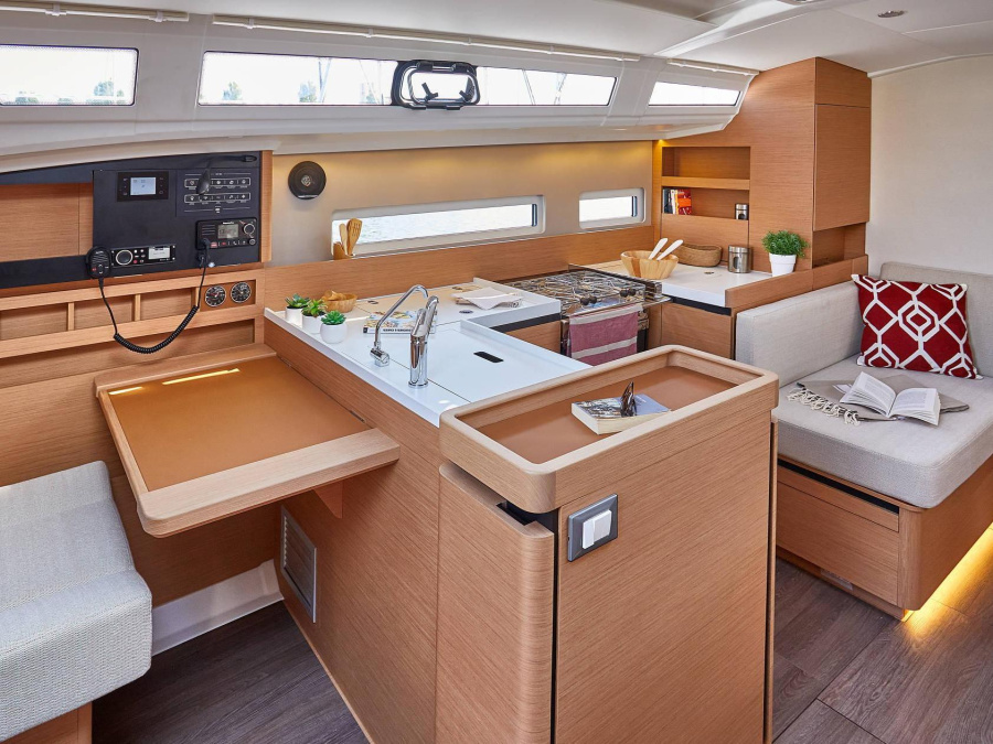 Interior image - 1