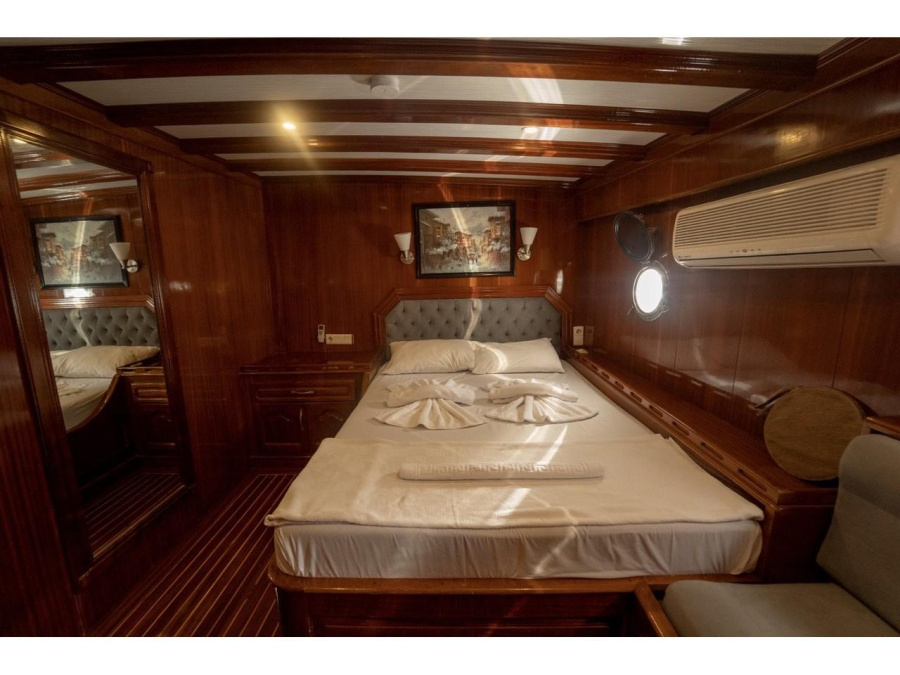 Interior image - 1