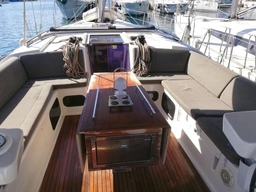 Photo #1 - Dufour 520 GL (5 Cab.) (WARRIORS TALE) en Marina - 67211