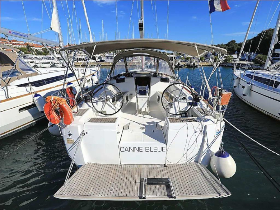 Photo #1 - Sun Odyssey 449 (4 cab.) (CANNE BLEUE) in Mandraki Port - 67231