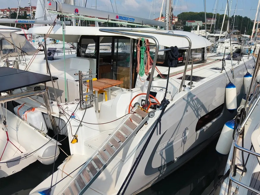 Photo #1 - Excess 11 (6 cab.) (GINGER FIZZ V) in Tehnomont Marina Veruda - 67238