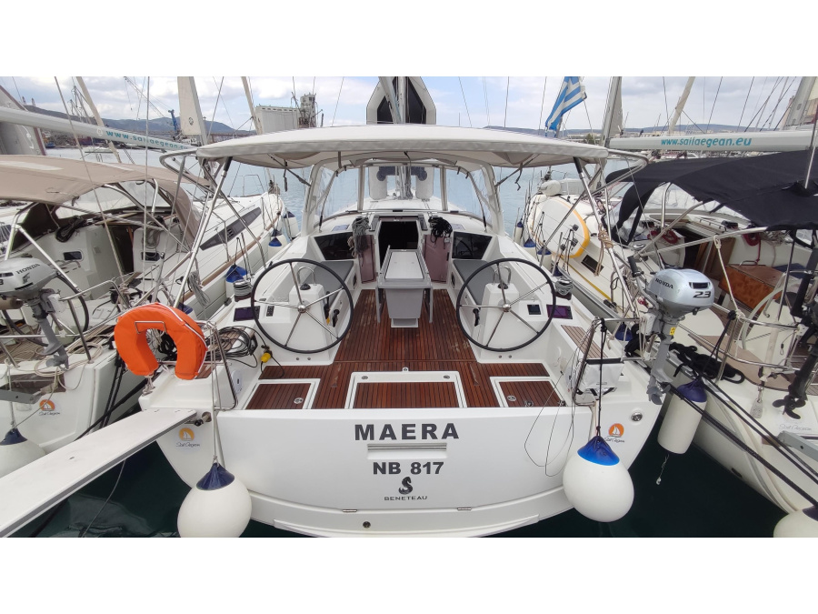 Photo #1 - Oceanis 41.1 (Maera) en Port of - 17994