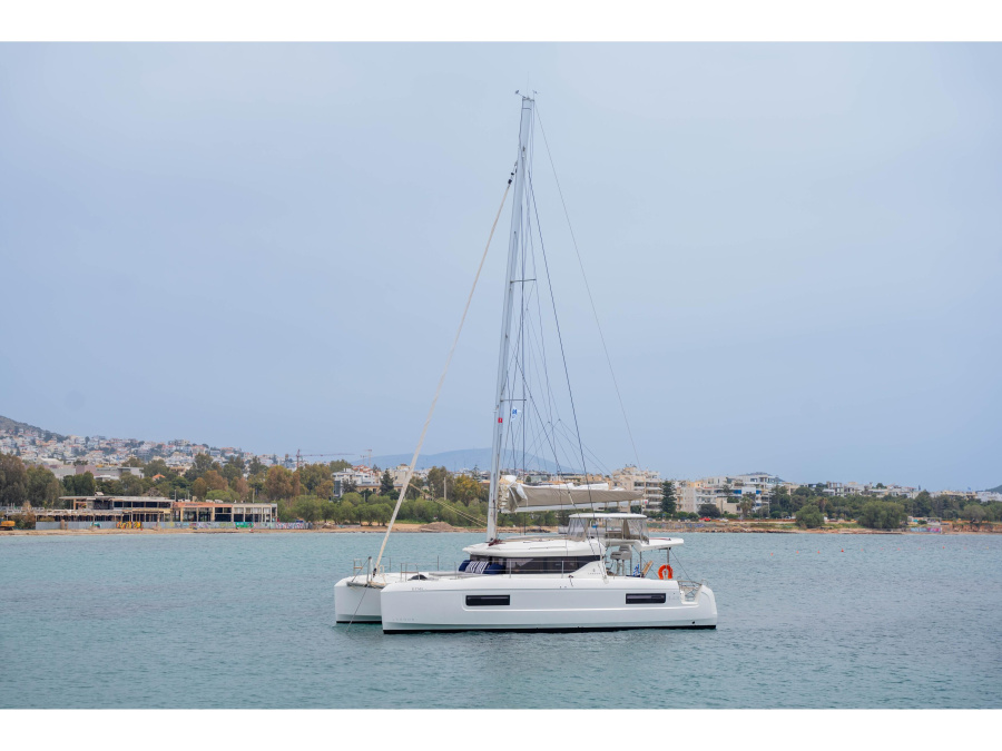 Photo #1 - Lagoon 43 (Kyma) in Alimos Marina - 64317