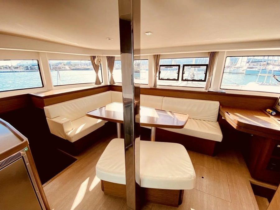 Interior image - 1