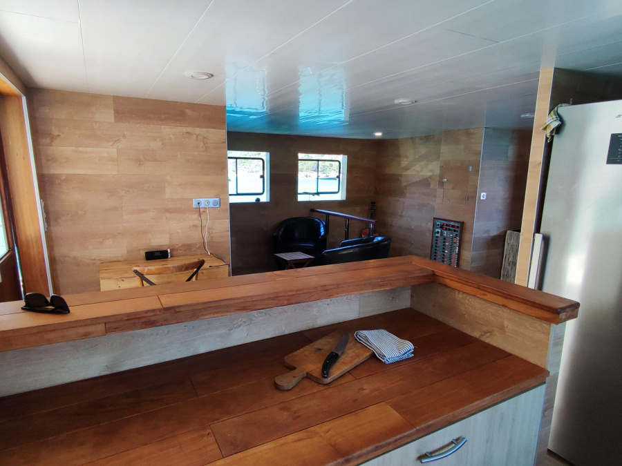 Interior image - 1