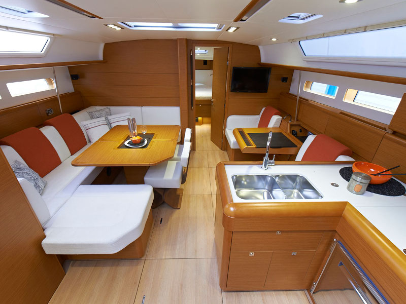 Interior image - 2