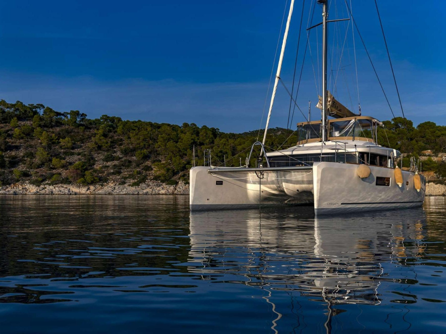 Photo #1 - Lagoon 52F (Flo) in port - 67755