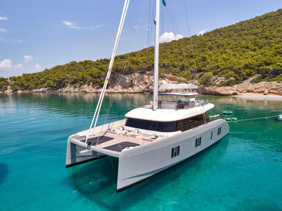 Photo #1 - Sunreef 80 (4 cab) (Above & Beyond) in Alimos Marina - 67764