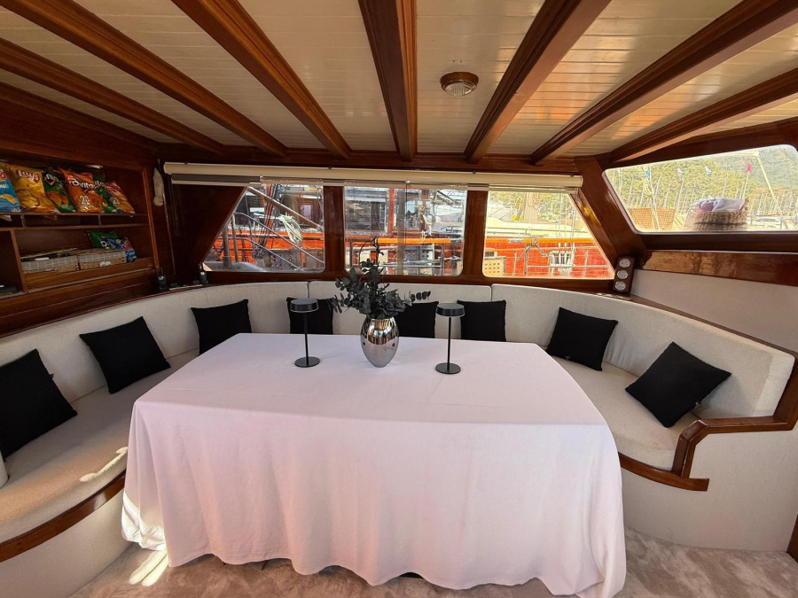 Interior image - 1