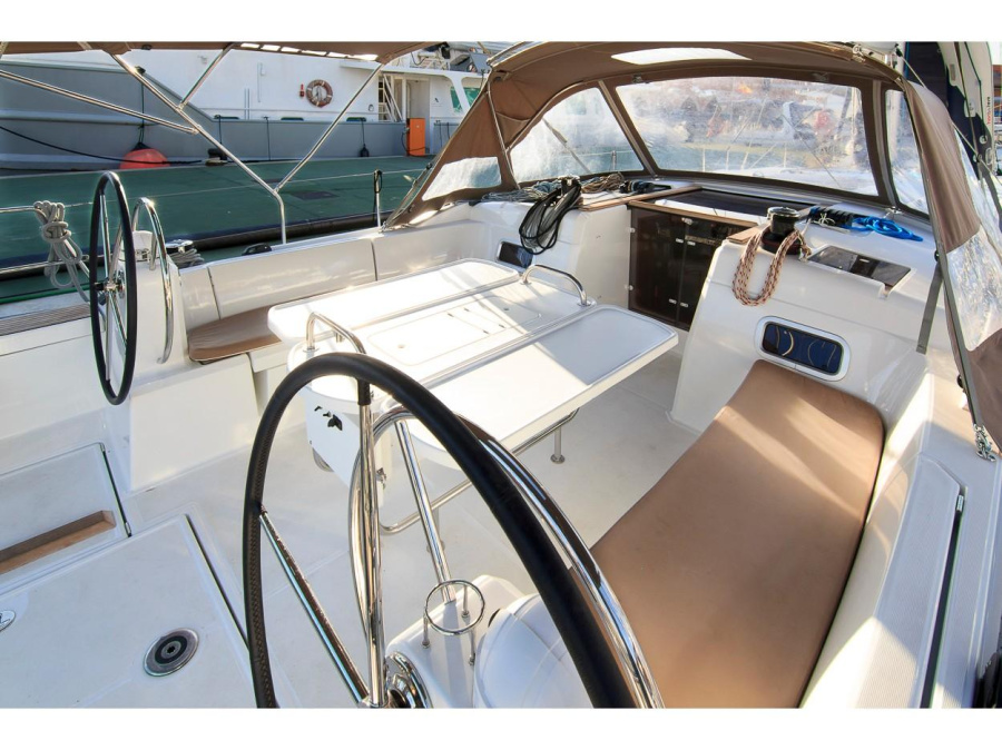Photo #1 - Sun Odyssey 519 (Te Fiti) in La Lonja Marina Charter - 6151