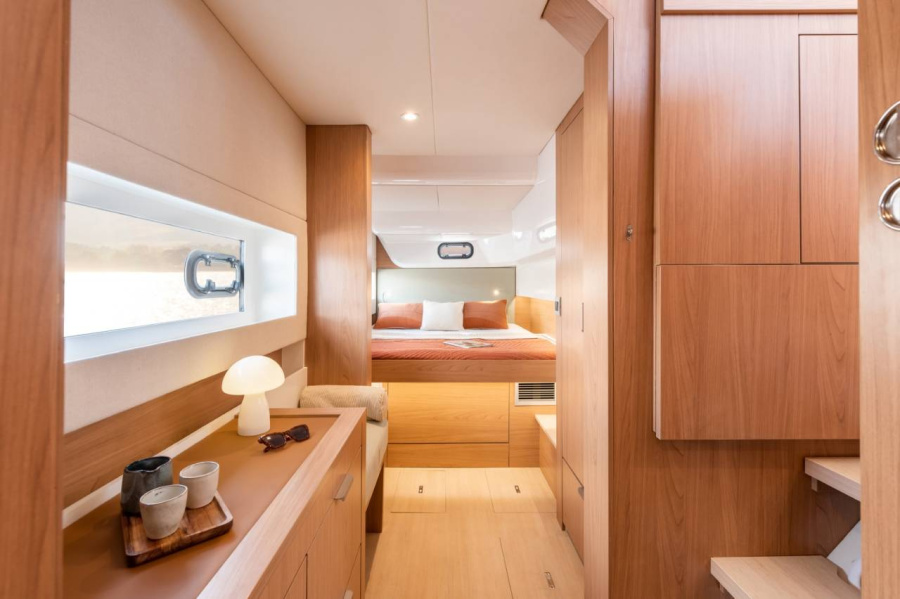 Interior image - 1