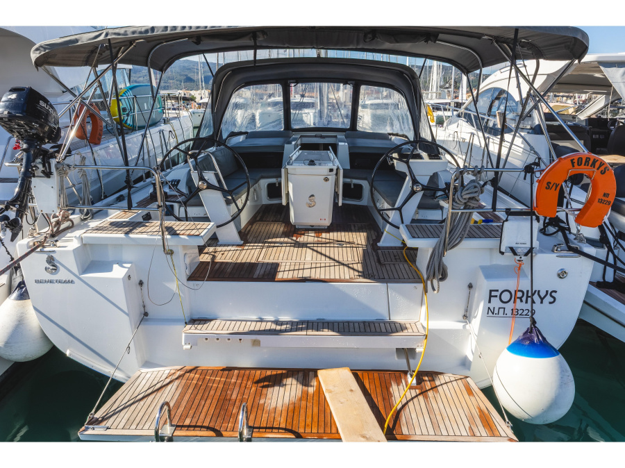 Photo #1 - Oceanis 51.1 (Forkys) en Port of Lefkas - 63380