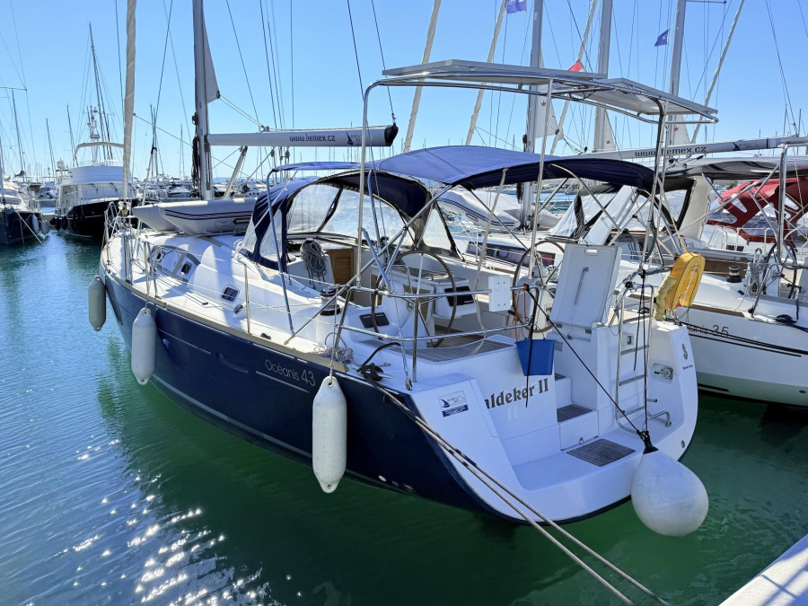 Photo #1 - Oceanis 43 (Valdeker II) in D-Marin Dalmacija Marina - 24307