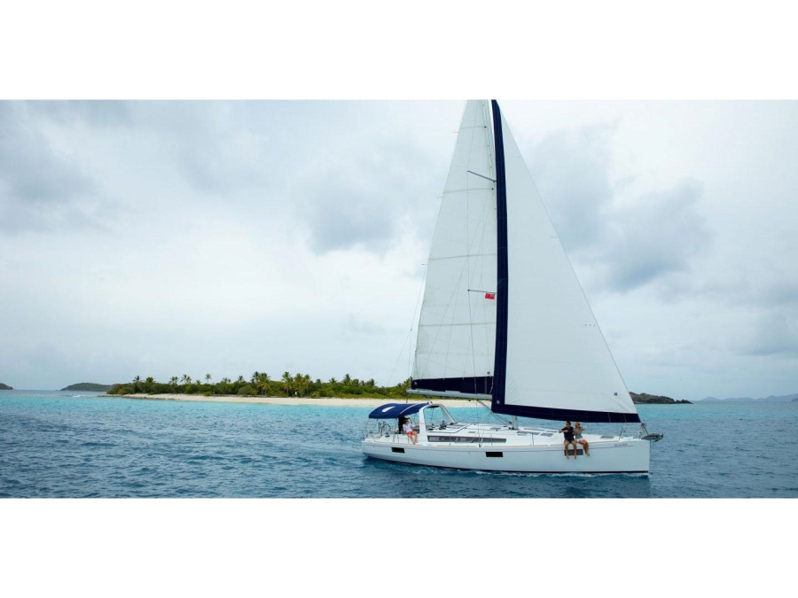 Photo #1 - Beneteau Oceanis 48 (Marty J) en Fort Burt Marina - 25339