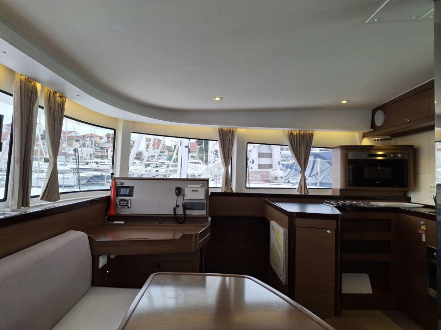 Interior image - 2