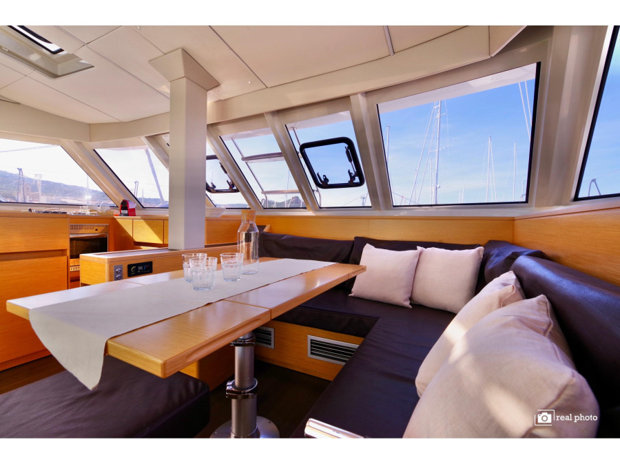 Interior image - 2