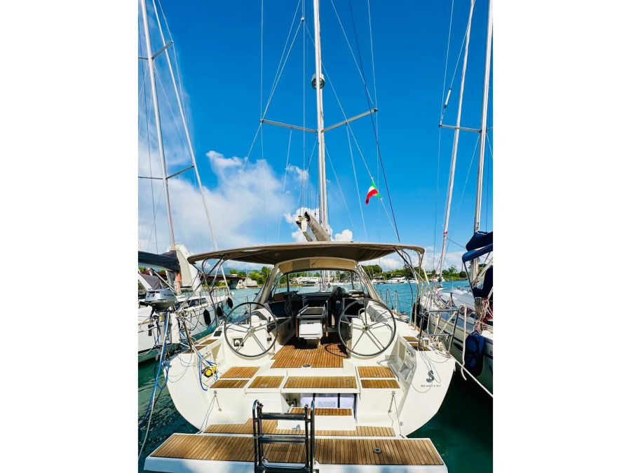 Photo #1 - Oceanis 41 (Vittoria) en Bocca di Magra - 23060