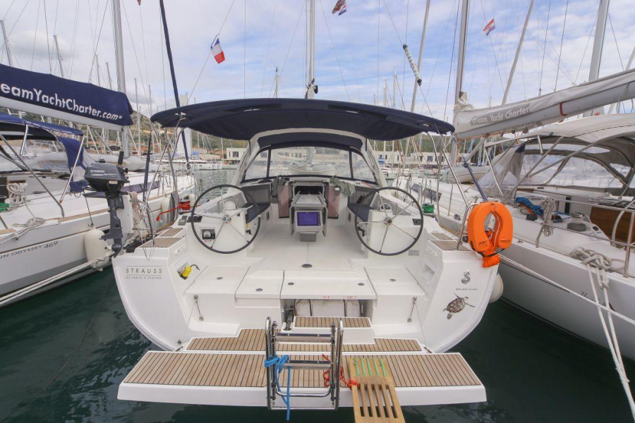 Photo #1 - Oceanis 45 - 4 cab. (STRAUSS) in Grenada, Port Louis Marina - 27777