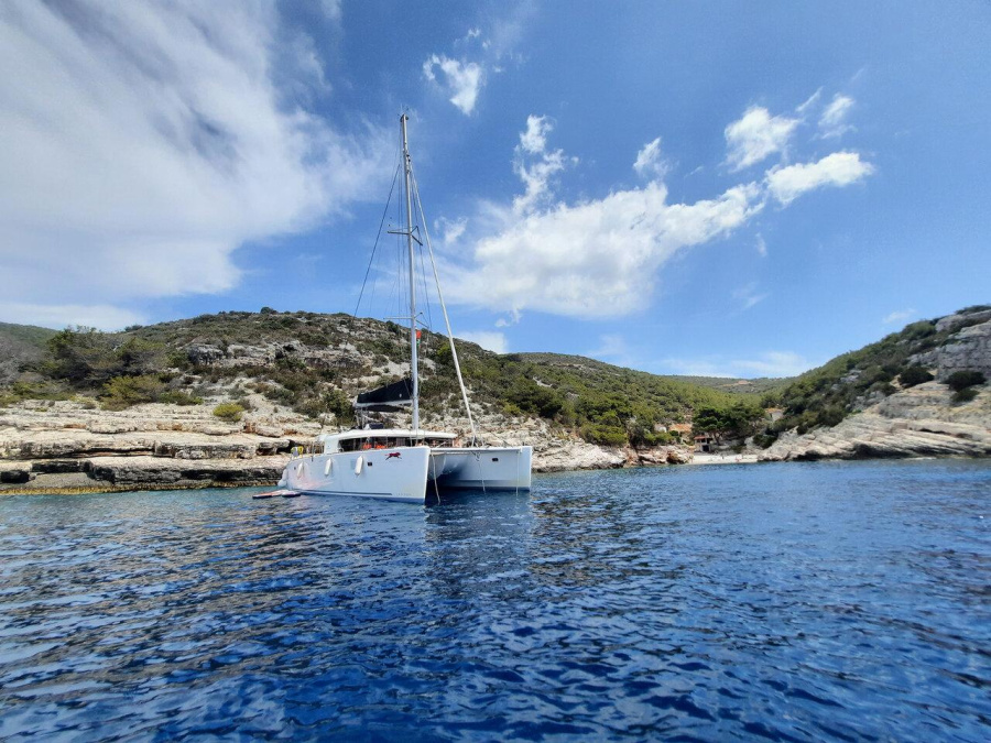 Photo #1 - Lagoon 450 F - 4 + 2 cab. (Adriatic Cheetah) in Marina - 27818