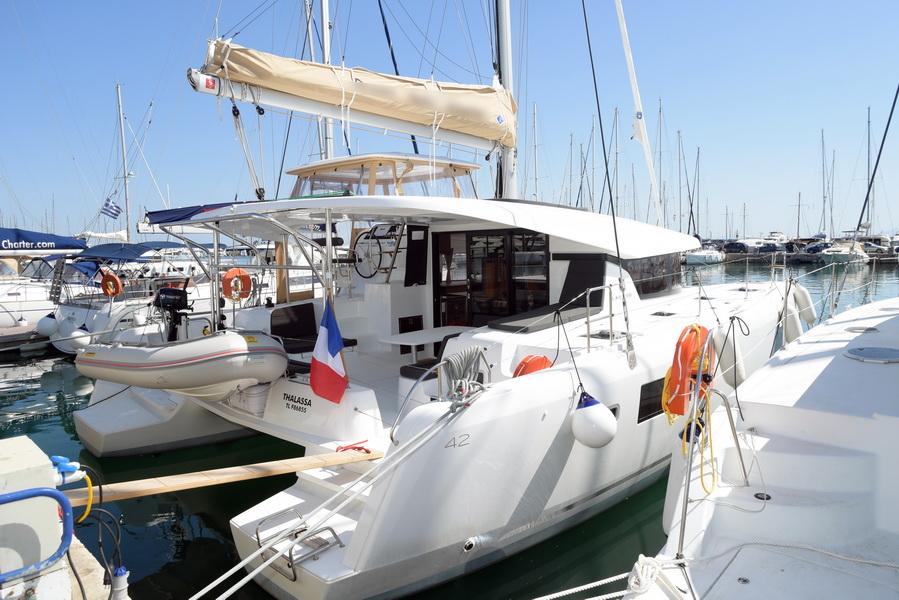 Photo #1 - Lagoon 42 - 4 + 2 cab. (DREMMWEL) in Yachtclub Seget (Marina Baotić) - 28163