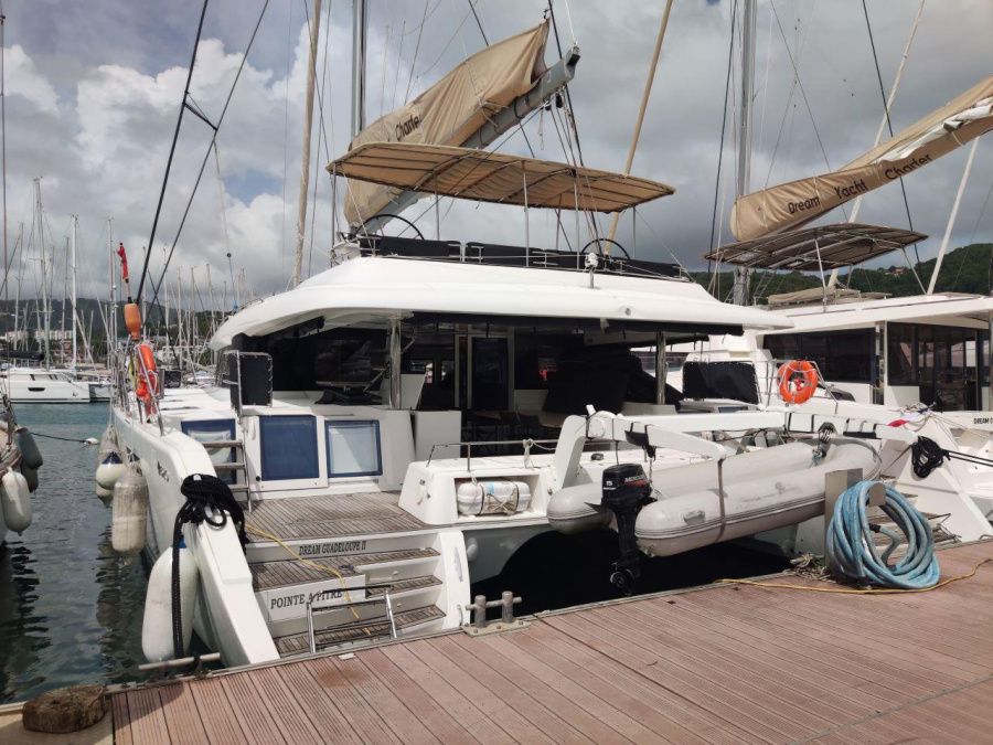 Photo #1 - Lagoon 620 - 6 + 2 cab. (DREAM GUADELOUPE II) in Martinique - 28596