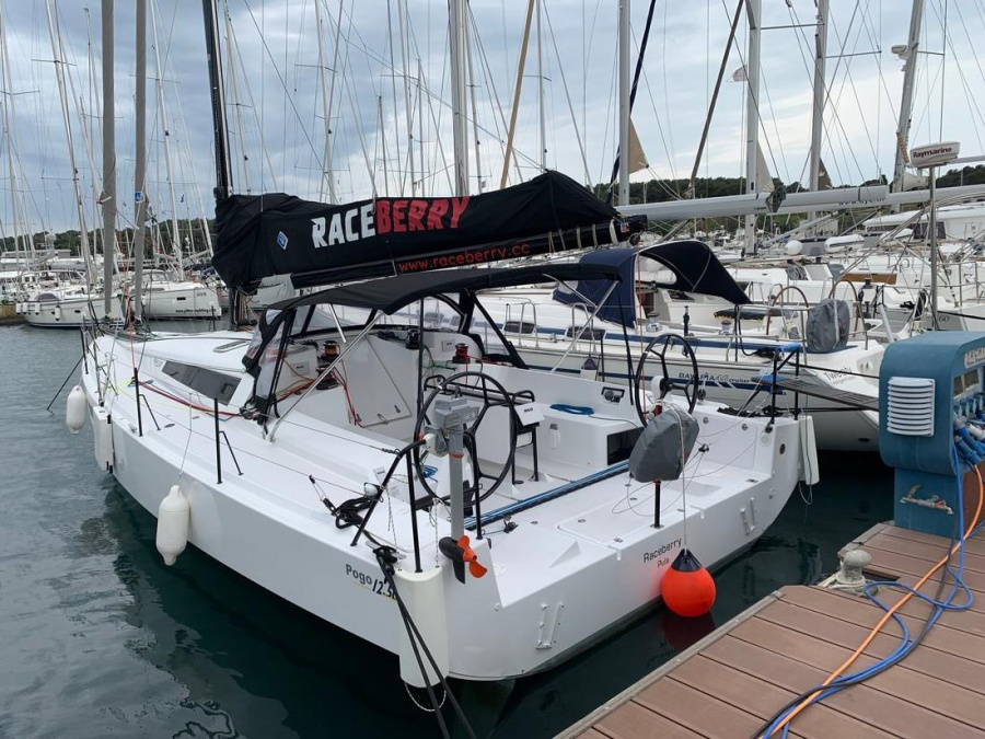 Photo #1 - Pogo 12.50 (Raceberry) in Marina Tehnomont Veruda - 29234