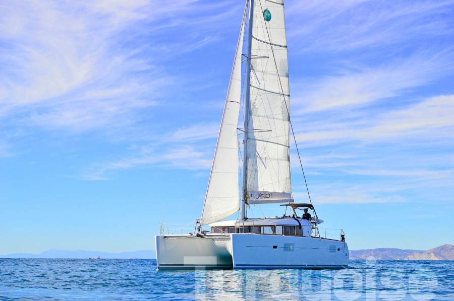Photo #1 - Lagoon 400 S2 - 4 + 2 cab. (Turquoise) en Athens, Alimos marina - 31238